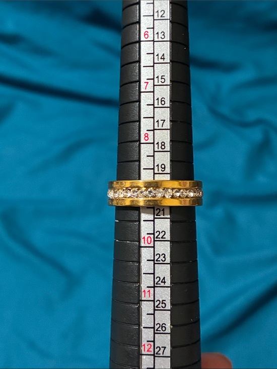 Jewelry - Size 9 Ring